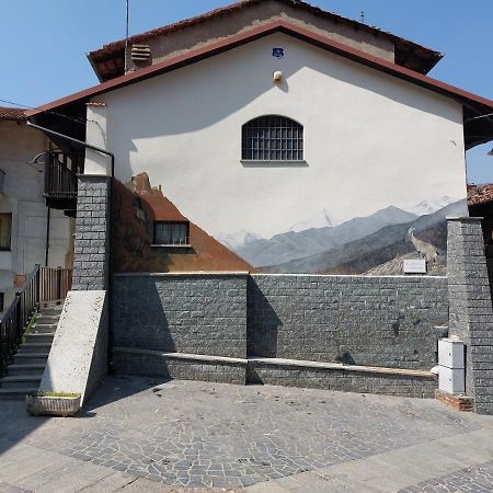 카프리에 Casa Del Rustico, Indipendente Vista Sacra Con Dipinto 빌라 외부 사진