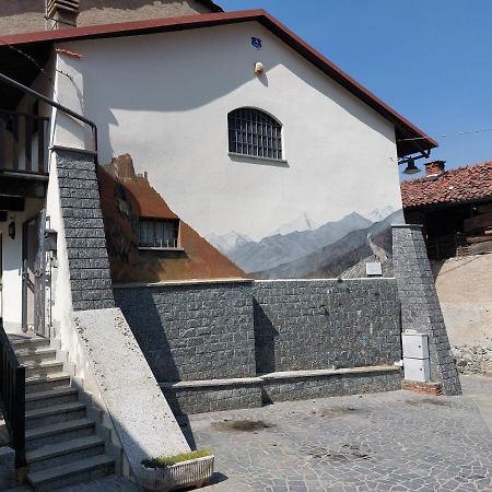카프리에 Casa Del Rustico, Indipendente Vista Sacra Con Dipinto 빌라 외부 사진