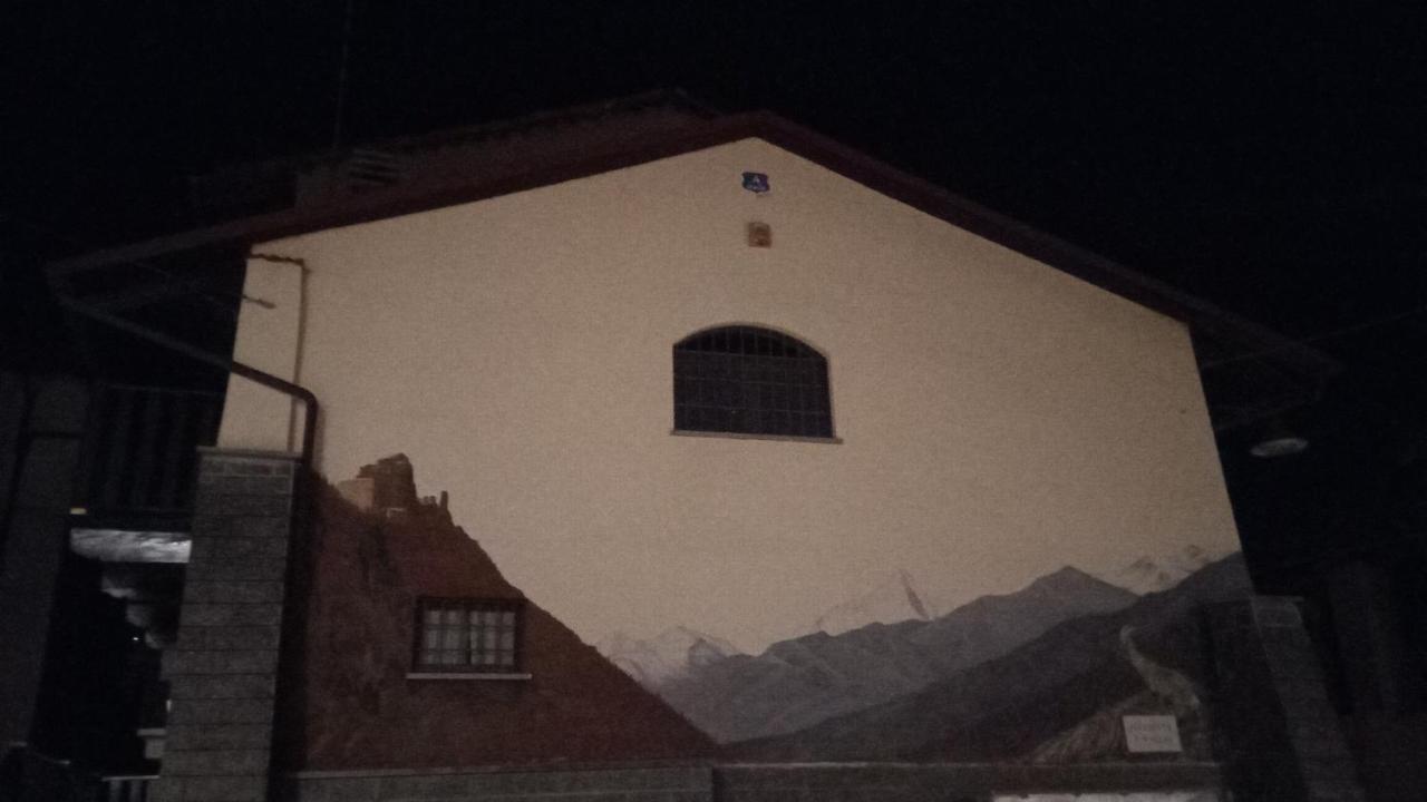 카프리에 Casa Del Rustico, Indipendente Vista Sacra Con Dipinto 빌라 외부 사진