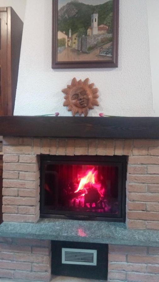 카프리에 Casa Del Rustico, Indipendente Vista Sacra Con Dipinto 빌라 외부 사진