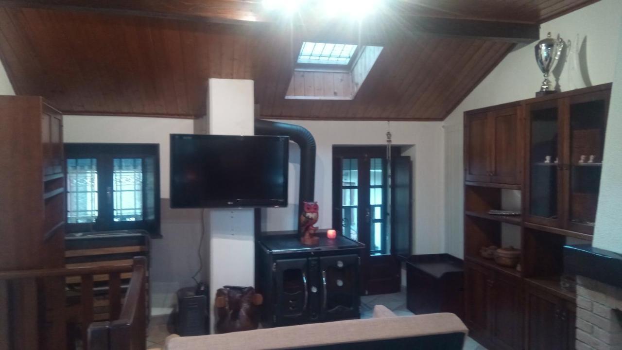 카프리에 Casa Del Rustico, Indipendente Vista Sacra Con Dipinto 빌라 외부 사진